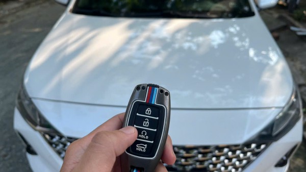 Dấu hiệu cho thấy chìa khóa ô tô sắp hết pin cần thay thế Dấu hiệu cho thấy chìa khóa ô tô sắp hết pin cần thay thế