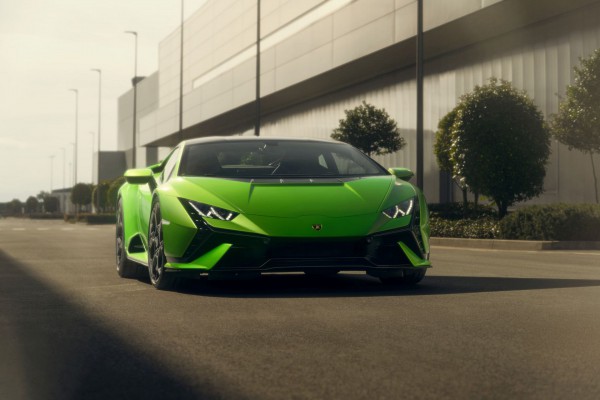 Diogo Jota lái 'mãnh thú' Lamborghini Huracan mạnh hơn 600 mã lực khi gặp nạn