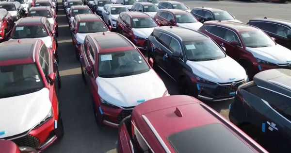 Doanh số bán ô tô tăng nhưng lợi nhuận "lao dốc" thê thảm Doanh số bán ô tô tăng nhưng lợi nhuận "lao dốc" thê thảm