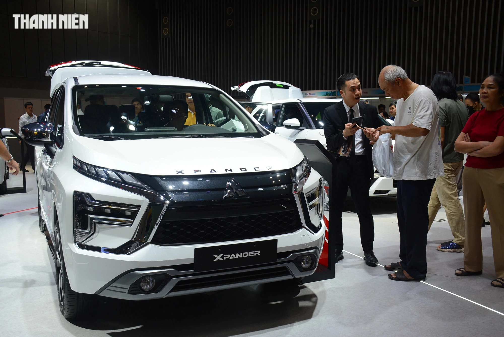 Doanh số ô tô nhập khẩu vượt xe lắp ráp trong nước ngay tháng đầu năm 2025 Doanh số ô tô nhập khẩu vượt xe lắp ráp trong nước ngay tháng đầu năm 2025