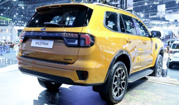 Ford Everest Wildtrak 2023 về Việt Nam có giá bao nhiêu?