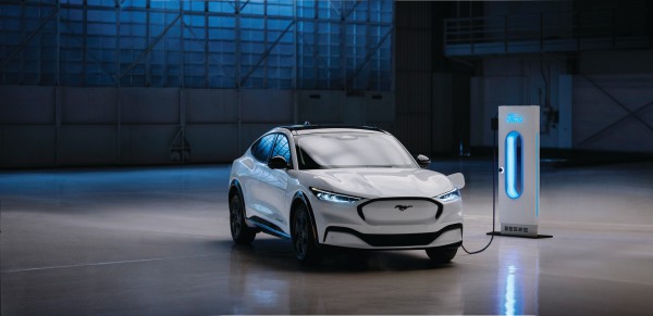 Ford Mustang Mach-E chất cơ bắp của người Mỹ mê hoặc giới trẻ Việt Ford Mustang Mach-E chất cơ bắp của người Mỹ mê hoặc giới trẻ Việt