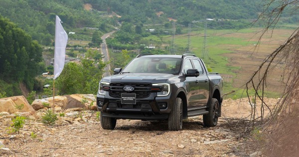 Ford Ranger Wildtrak máy dầu 3.0 lít: Bán tải phổ thông đắt nhất Việt Nam có gì?