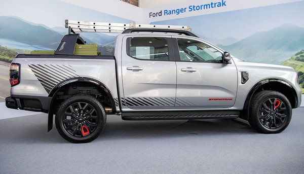 Ford Ranger và Everest phiên bản cao cấp nhất ra mắt