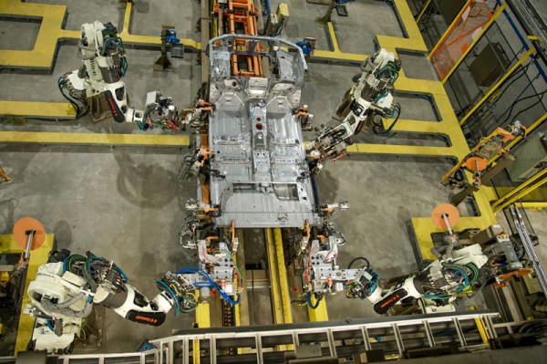 Ford Việt Nam: Biểu tượng thành công của hợp tác Việt Nam - Hoa Kỳ Ford Việt Nam: Biểu tượng thành công của hợp tác Việt Nam - Hoa Kỳ