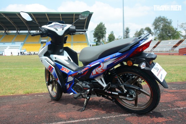 Giá bán cao hơn SH 125i, xe máy số Honda Dash 125 có gì hút khách Việt? Giá bán cao hơn SH 125i, xe máy số Honda Dash 125 có gì hút khách Việt?