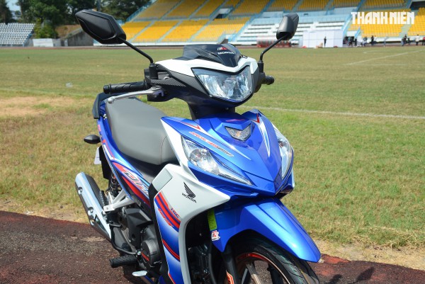 Giá bán cao hơn SH 125i, xe máy số Honda Dash 125 có gì hút khách Việt? Giá bán cao hơn SH 125i, xe máy số Honda Dash 125 có gì hút khách Việt?