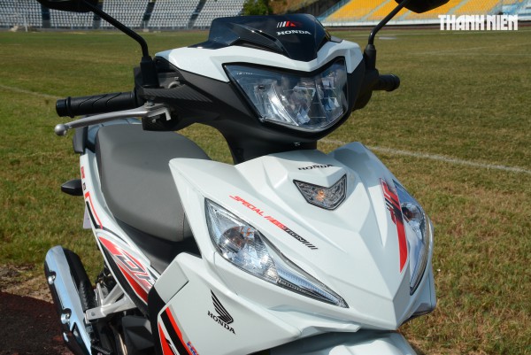 Giá bán cao hơn SH 125i, xe máy số Honda Dash 125 có gì hút khách Việt? Giá bán cao hơn SH 125i, xe máy số Honda Dash 125 có gì hút khách Việt?