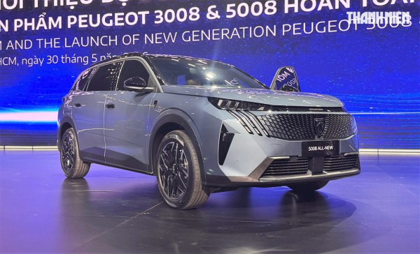 Giá gần 1,4 tỉ Peugeot 5008 mới có gì cạnh tranh ở nhóm SUV, crossover gia đình?