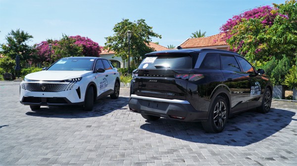 Giá gần 1,4 tỉ Peugeot 5008 mới có gì cạnh tranh ở nhóm SUV, crossover gia đình?
