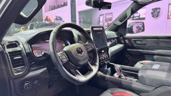 Giá gần 5,5 tỉ, bán tải 'khủng long' RAM 1500 RHO có gì vượt trội? Giá gần 5,5 tỉ, bán tải 'khủng long' RAM 1500 RHO có gì vượt trội?