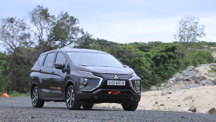 Giá lăn bánh Mitsubishi Xpander