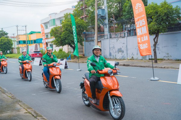 Grab bắt tay Dat Bike: Phổ cập xe điện bằng 'người kiểm chứng' khó tính nhất Grab bắt tay Dat Bike: Phổ cập xe điện bằng 'người kiểm chứng' khó tính nhất