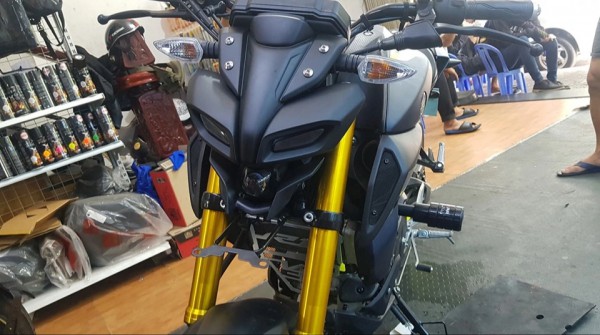 Gù chống đổ có bảo vệ được dàn áo mô tô, xe máy? Gù chống đổ có bảo vệ được dàn áo mô tô, xe máy?