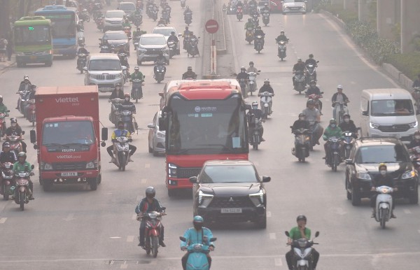 Hà Nội đề xuất xe ôm công nghệ, taxi mới phải dùng năng lượng xanh từ 1.7.2026 Hà Nội đề xuất xe ôm công nghệ, taxi mới phải dùng năng lượng xanh từ 1.7.2026