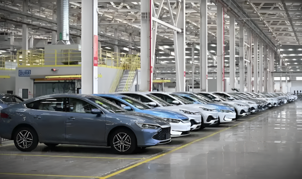 Hàng chục hãng xe điện Trung Quốc đối diện nguy cơ phá sản từ năm 2026