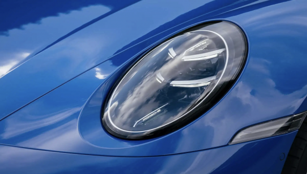 Hãng ô tô hạng sang của Đức triệu hồi xe để sửa lỗi… đèn pha quá sáng Hãng ô tô hạng sang của Đức triệu hồi xe để sửa lỗi… đèn pha quá sáng