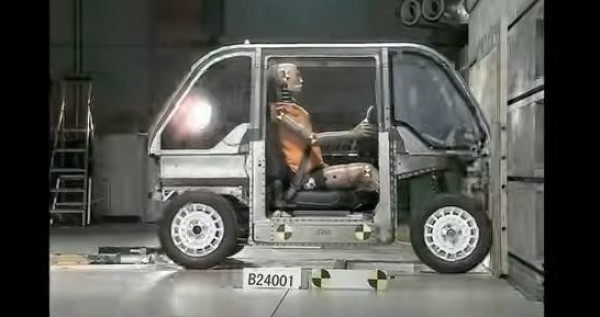 Hãng xe Nhật Bản sản xuất ô tô điện một chỗ ngồi, giá 7.000 USD Hãng xe Nhật Bản sản xuất ô tô điện một chỗ ngồi, giá 7.000 USD