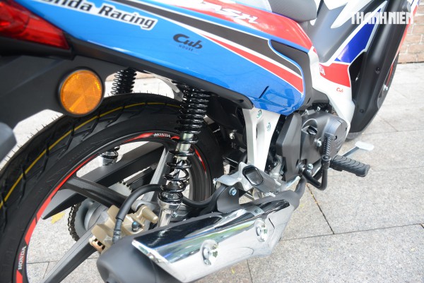 Honda Dash 125 HRC bản đặc biệt phong cách xe đua về Việt Nam 15 chiếc Honda Dash 125 HRC bản đặc biệt phong cách xe đua về Việt Nam 15 chiếc