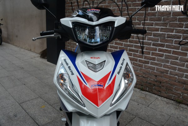 Honda Dash 125 HRC bản đặc biệt phong cách xe đua về Việt Nam 15 chiếc Honda Dash 125 HRC bản đặc biệt phong cách xe đua về Việt Nam 15 chiếc