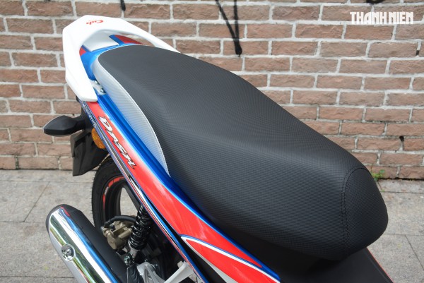 Honda Dash 125 HRC bản đặc biệt phong cách xe đua về Việt Nam 15 chiếc Honda Dash 125 HRC bản đặc biệt phong cách xe đua về Việt Nam 15 chiếc