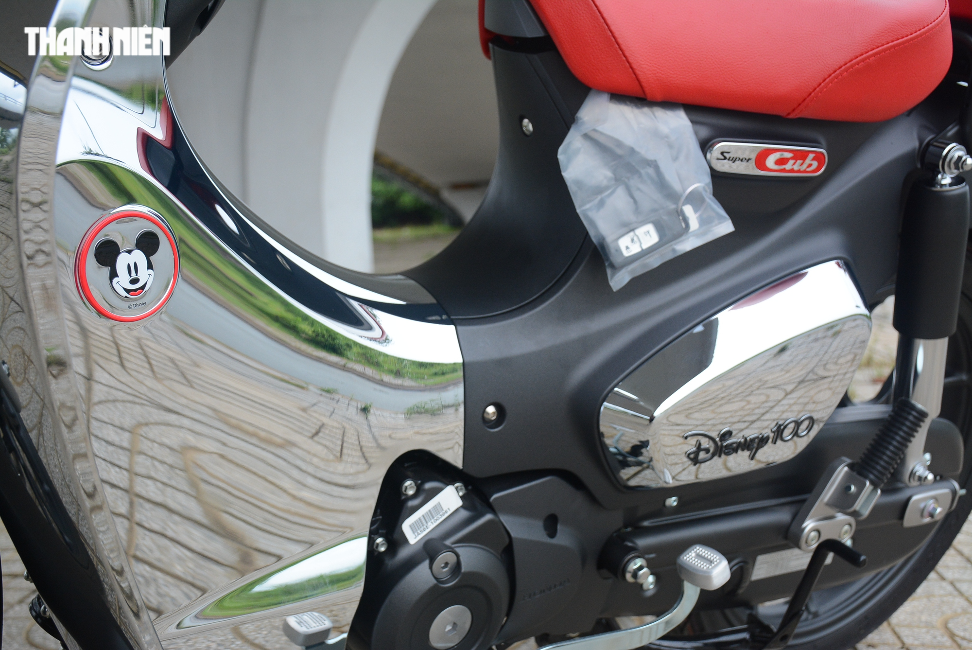 Honda Super Cub C125 Disney Limited Editon có gì đặc biệt để người chơi xe săn lùng?