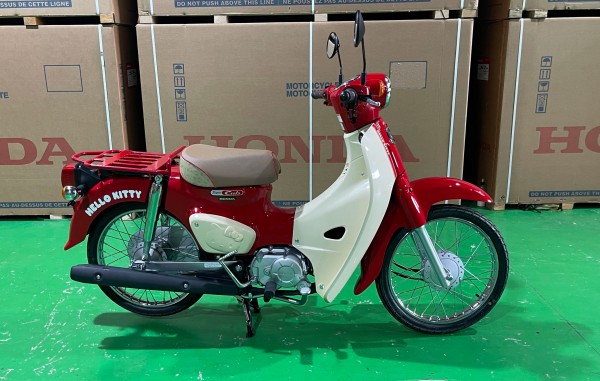 Honda Super Cub Hello Kitty sản xuất giới hạn rục rịch về Việt Nam
