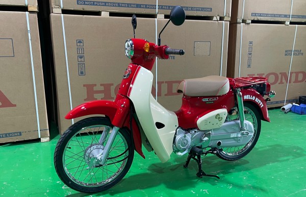 Honda Super Cub Hello Kitty sản xuất giới hạn rục rịch về Việt Nam