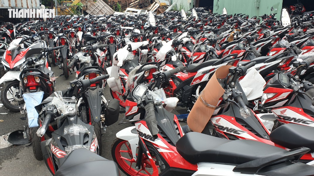 Honda tìm đến thị trường ngách, nỗ lực giữ thị phần xe máy xăng tại Việt Nam Honda tìm đến thị trường ngách, nỗ lực giữ thị phần xe máy xăng tại Việt Nam