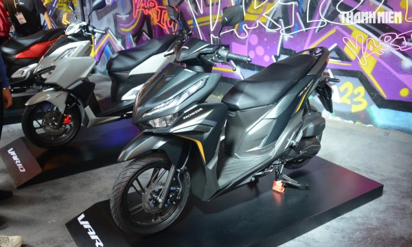 Honda tìm đến thị trường ngách, nỗ lực giữ thị phần xe máy xăng tại Việt Nam Honda tìm đến thị trường ngách, nỗ lực giữ thị phần xe máy xăng tại Việt Nam