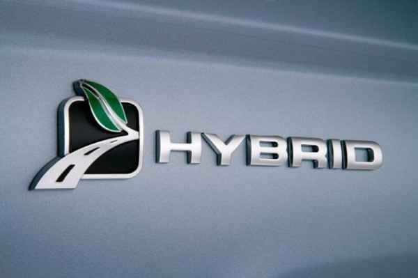Hybrid và xe nhập khẩu tăng trưởng tốt ở thị trường ô tô Việt Hybrid và xe nhập khẩu tăng trưởng tốt ở thị trường ô tô Việt