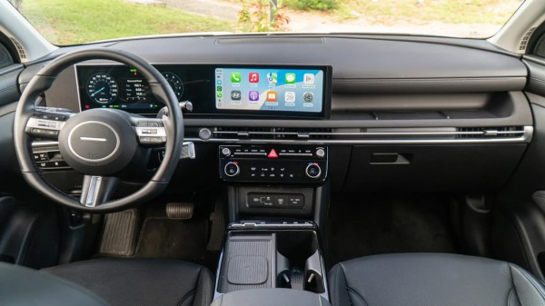 Hyundai Tucson Hybrid nhận đặt cọc tại Việt Nam, dự kiến mở bán vào tháng 6 Hyundai Tucson Hybrid nhận đặt cọc tại Việt Nam, dự kiến mở bán vào tháng 6