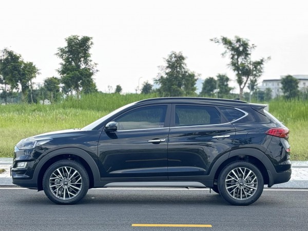 Hyundai Tucson đã qua sử dụng 5 năm, rao giá hơn 700 triệu đồng Hyundai Tucson đã qua sử dụng 5 năm, rao giá hơn 700 triệu đồng