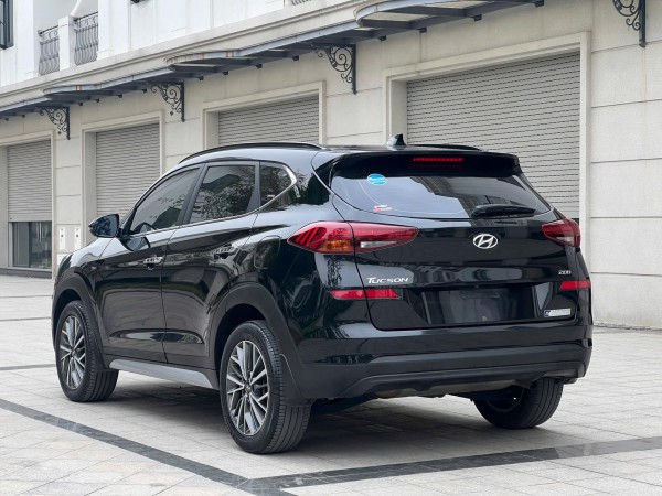 Hyundai Tucson đã qua sử dụng 5 năm, rao giá hơn 700 triệu đồng Hyundai Tucson đã qua sử dụng 5 năm, rao giá hơn 700 triệu đồng