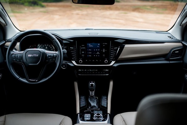 Isuzu mu-X tiếp tục nối dài chuỗi thất vọng Isuzu mu-X tiếp tục nối dài chuỗi thất vọng