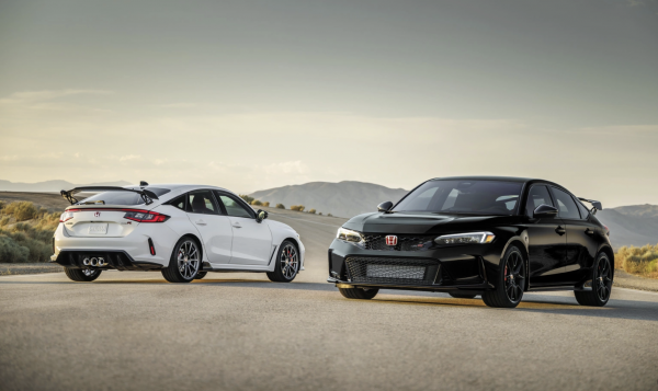 Kén khách, sedan số sàn giá gần 3 tỉ của Honda 'bật' khỏi thị trường Việt Nam Kén khách, sedan số sàn giá gần 3 tỉ của Honda 'bật' khỏi thị trường Việt Nam