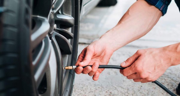 Khác biệt giữa khí thường và khí nitơ, người dùng cần biết khi bơm lốp ô tô