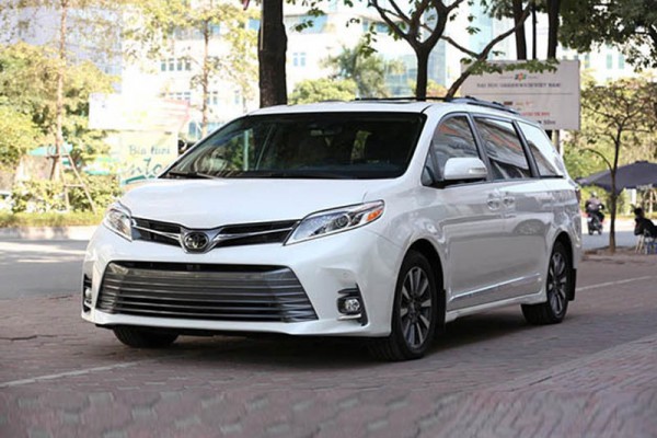 Khoảng trống pháp lý kéo dài hơn 3 năm với ô tô quà biếu, quà tặng