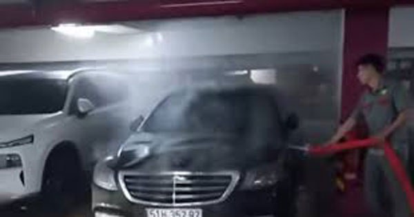 Kinh doanh gặp khó, xe sang “tăng trưởng giật lùi”