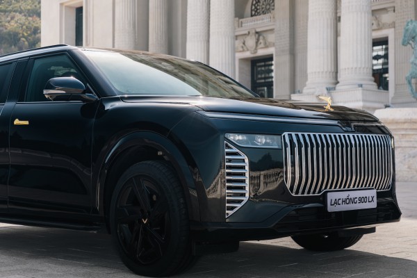 Lạc Hồng 900 LX khác gì so với VinFast VF 9? Lạc Hồng 900 LX khác gì so với VinFast VF 9?