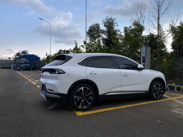 Lái xe điện từ TP.HCM đến Đà Lạt, làm sao để không hết pin giữa đường?