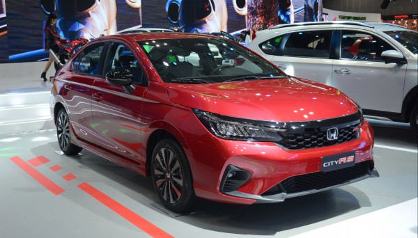 Liên tục 'đại hạ giá' doanh số nhiều mẫu sedan hạng B dưới 600 triệu vẫn giảm Liên tục 'đại hạ giá' doanh số nhiều mẫu sedan hạng B dưới 600 triệu vẫn giảm