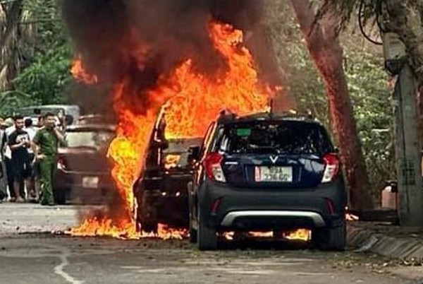 Liên tục xảy ra những vụ cháy ô tô, “thủ phạm” đến từ đâu?