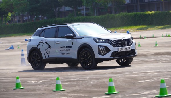 Loạt SUV phổ thông châu Âu giảm giá trăm triệu, có nên 'xuống tiền' Loạt SUV phổ thông châu Âu giảm giá trăm triệu, có nên 'xuống tiền'