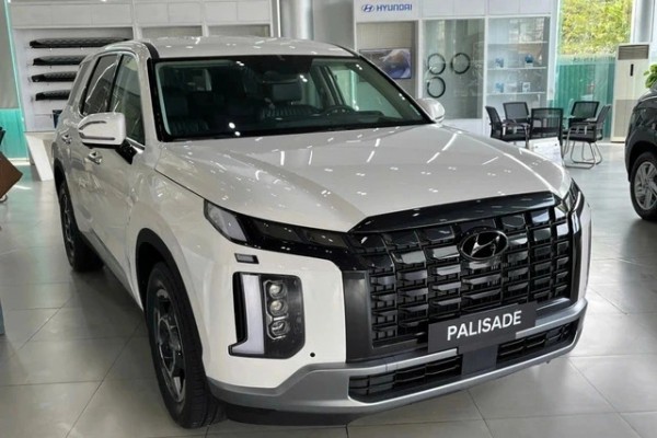 Loạt xe 7 chỗ Hyundai ưu đãi mạnh tháng cận tết, có mẫu giảm 200 triệu đồng Loạt xe 7 chỗ Hyundai ưu đãi mạnh tháng cận tết, có mẫu giảm 200 triệu đồng