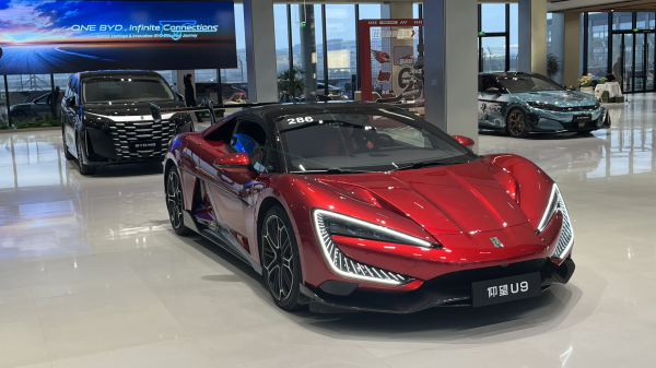 Lội nước, vượt đồi cát cùng xe năng lượng mới tại Trường đua đa địa hình BYD Lội nước, vượt đồi cát cùng xe năng lượng mới tại Trường đua đa địa hình BYD