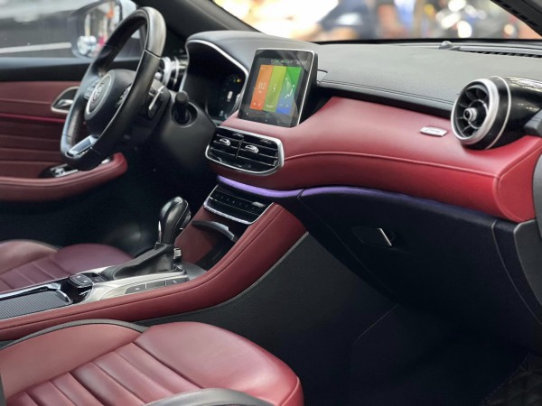 MG HS giảm giá còn 560 triệu đồng, rẻ hơn Toyota Yaris Cross MG HS giảm giá còn 560 triệu đồng, rẻ hơn Toyota Yaris Cross