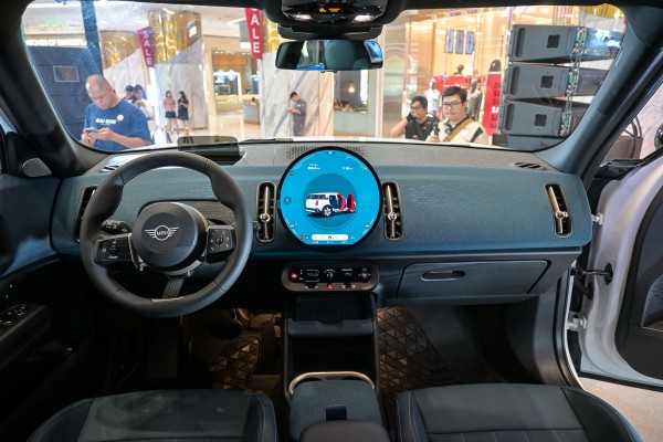MINI Countryman 2025 'lột xác' thiết kế, giá từ 2,6 tỉ đồng