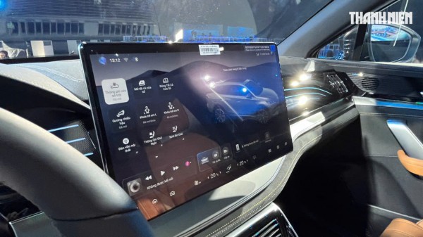 Màn hình cảm ứng trên ô tô đang gây ra nhiều bất tiện cho người dùng Màn hình cảm ứng trên ô tô đang gây ra nhiều bất tiện cho người dùng