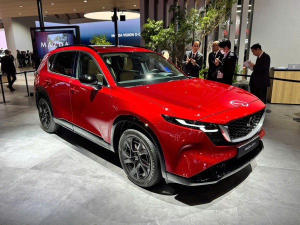 Màn hình trung tâm Mazda CX-5 thay đổi thế nào sau 3 thế hệ? Màn hình trung tâm Mazda CX-5 thay đổi thế nào sau 3 thế hệ?